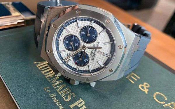 爱彼手表机芯生锈了应该咋解决