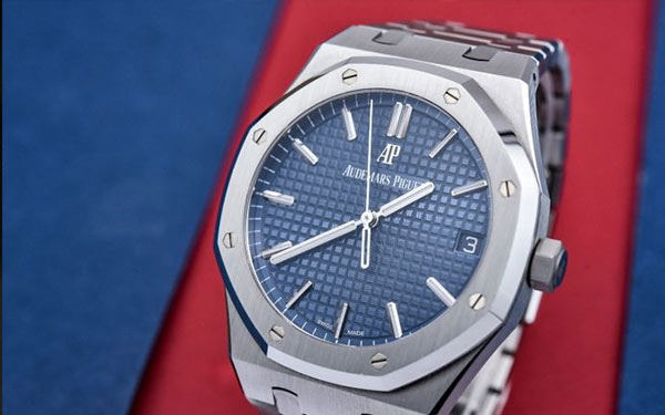 爱彼手表表壳有划痕处理技巧汇总 爱彼手表表壳有划痕处理技巧汇总