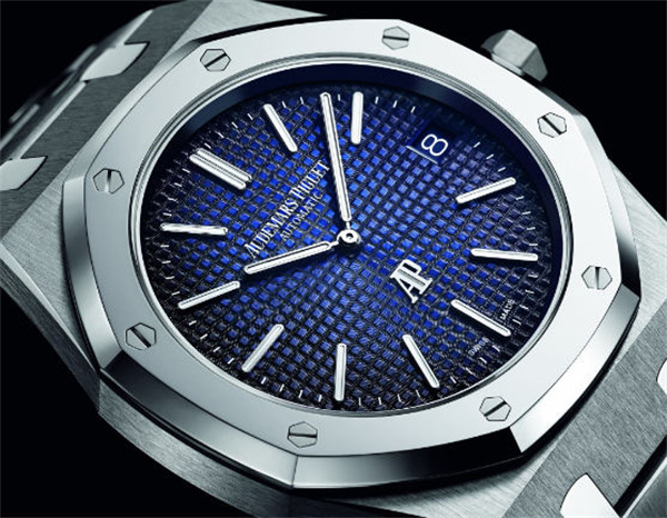 爱彼手表机芯里面有划痕解决方法