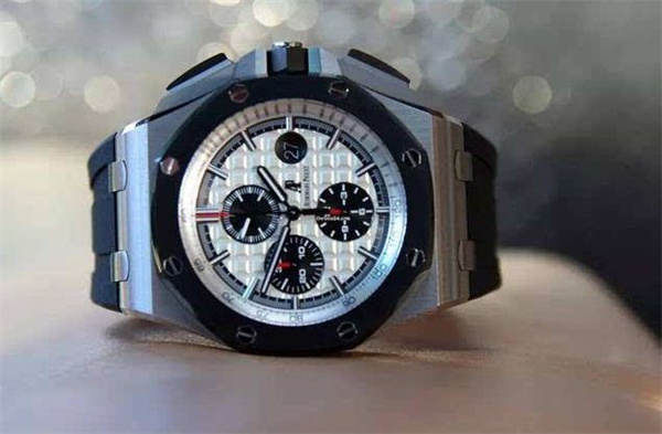 爱彼手表很久不戴不走了原因是啥